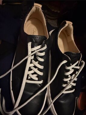 Clarks Men’s Black Leather Sneakers with White Laces